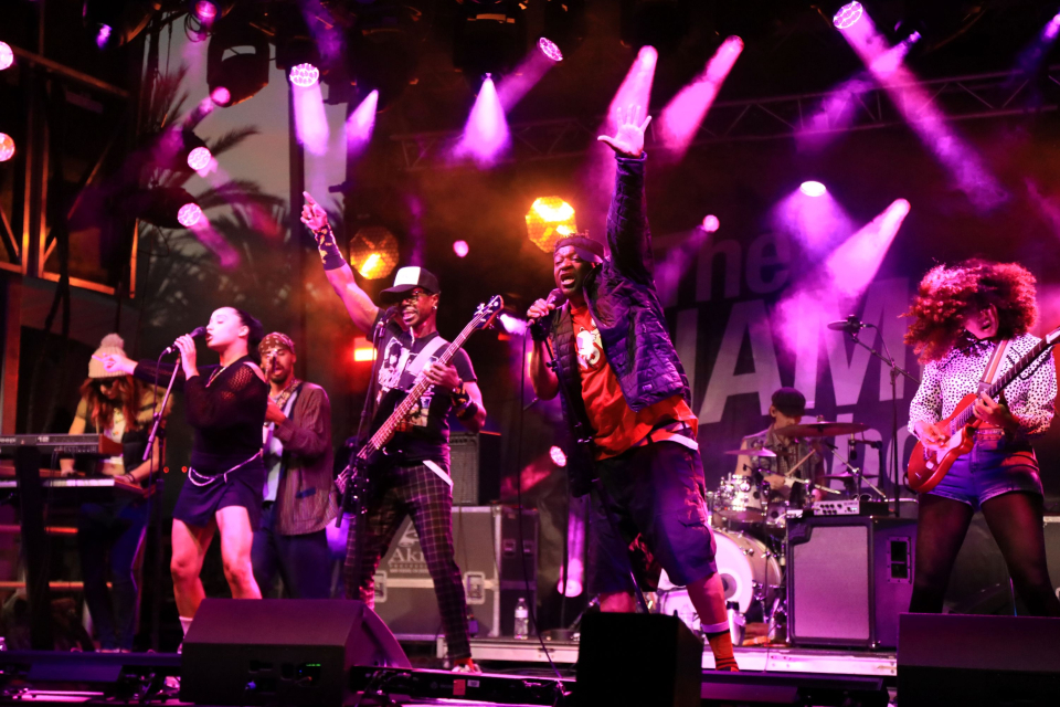 a band at namm performs at the namm show